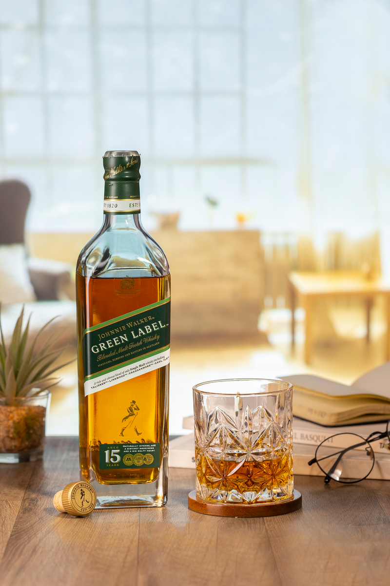 Whisky Escocês Blended Green Label Johnnie Walker Garrafa 750ml